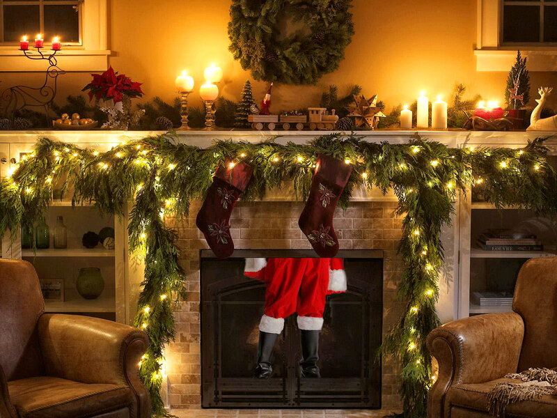 Santa Claus in Fireplace — Green, Cozy