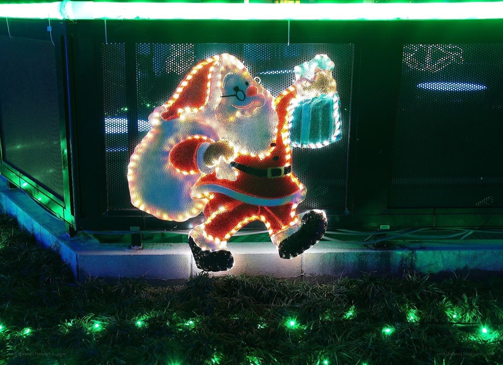 Santa Claus light display
