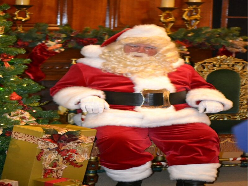 Santa Claus Sitting — Red