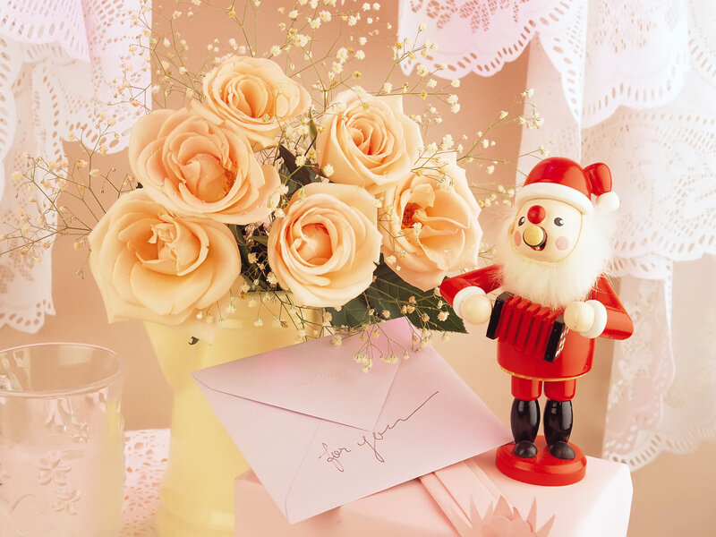 Santa Figurine with Roses