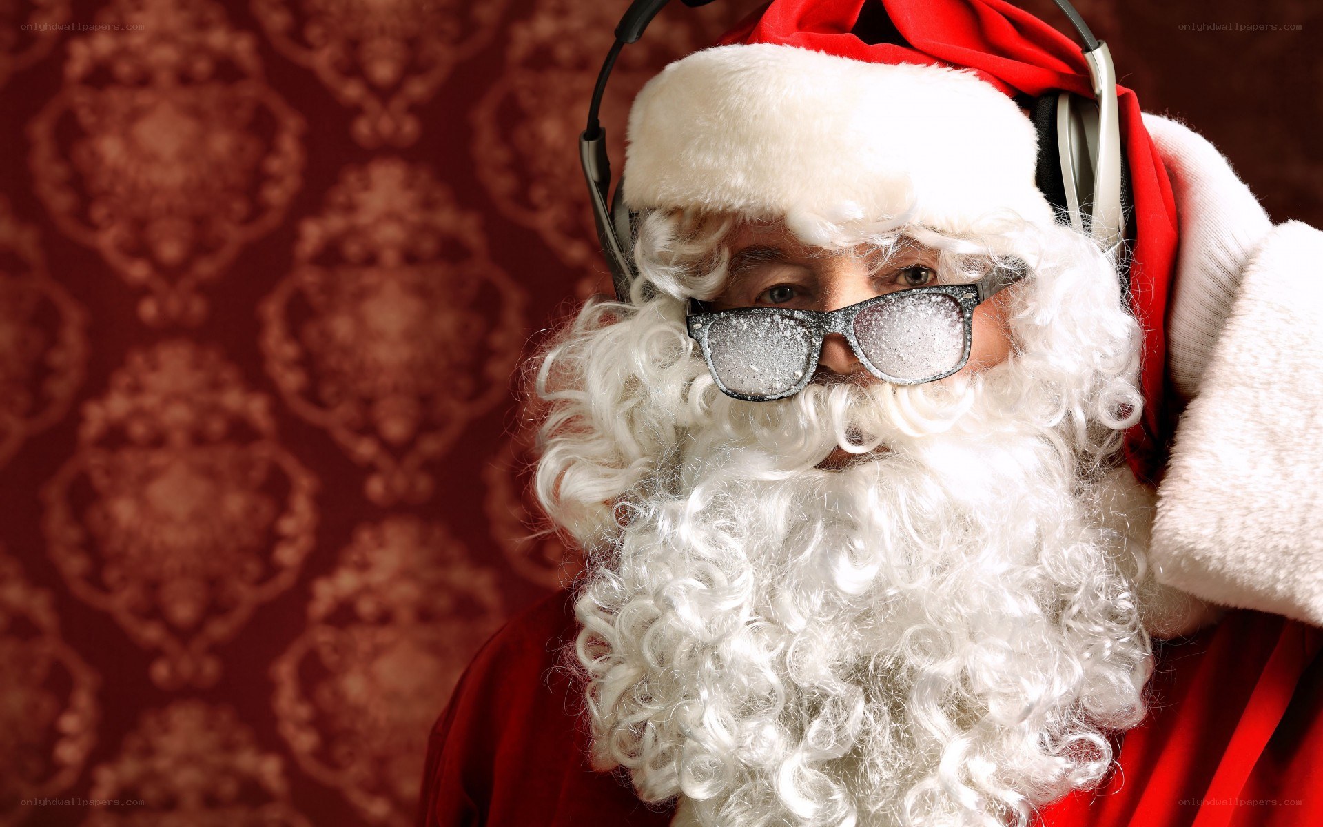 Santa with headphones and glasses
