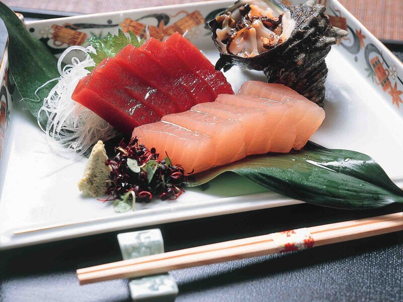 Sashimi platter with tuna and shellfish