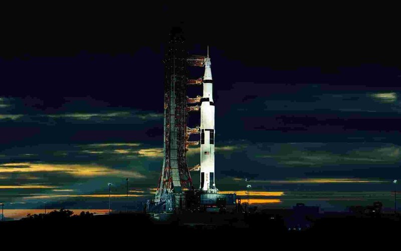 Saturn V Rocket — Black
