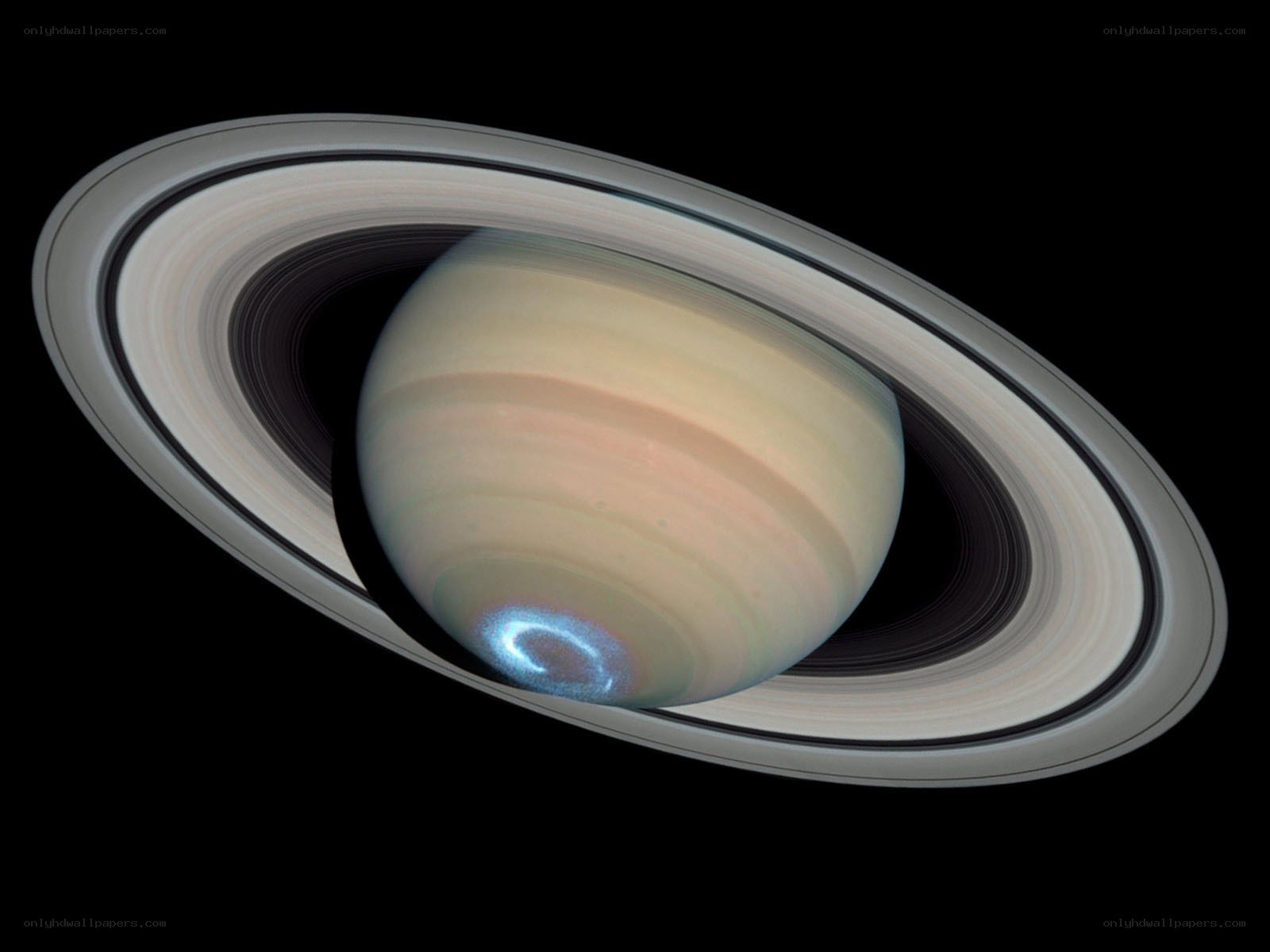 Saturn with its rings