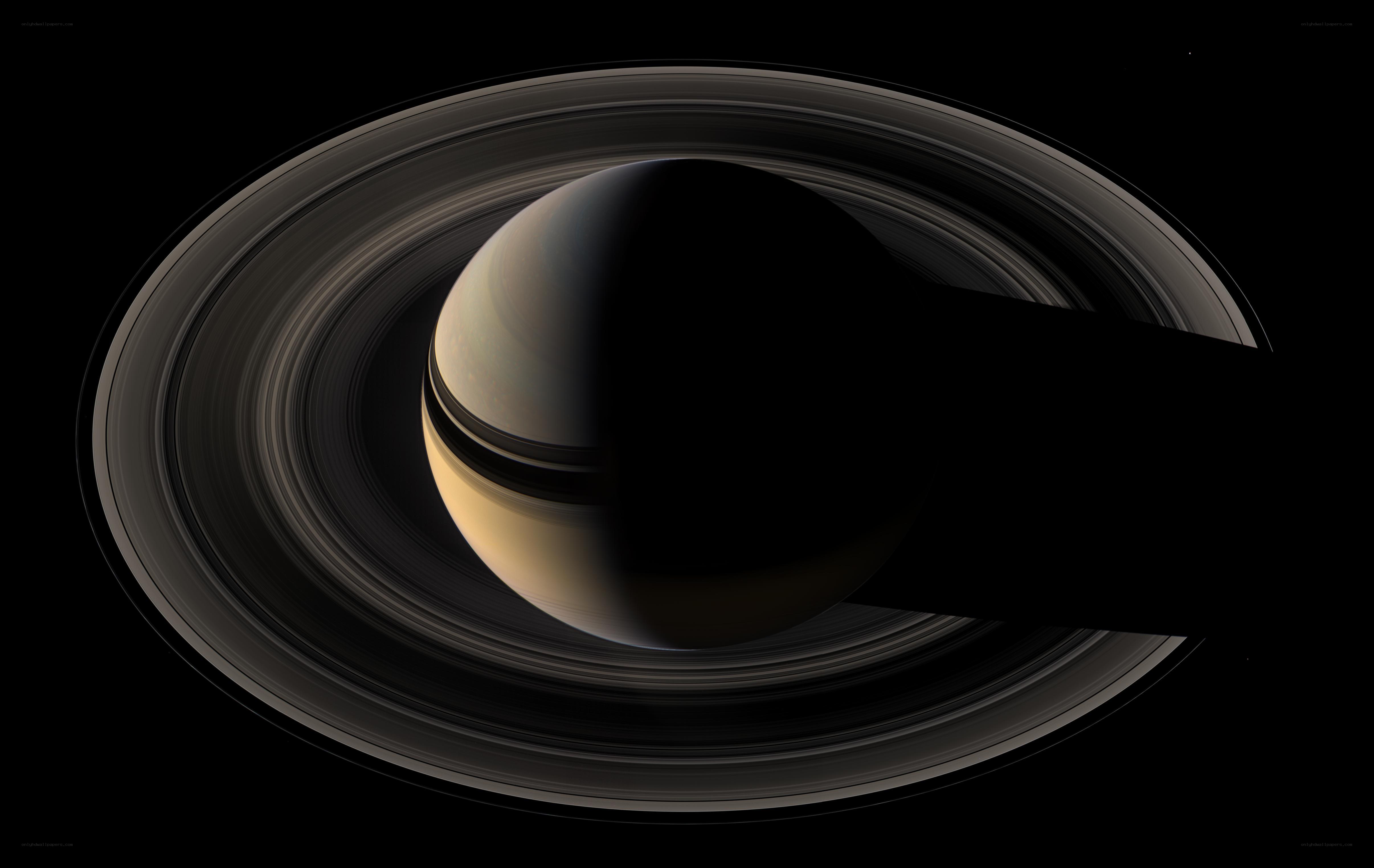 Saturn with its rings