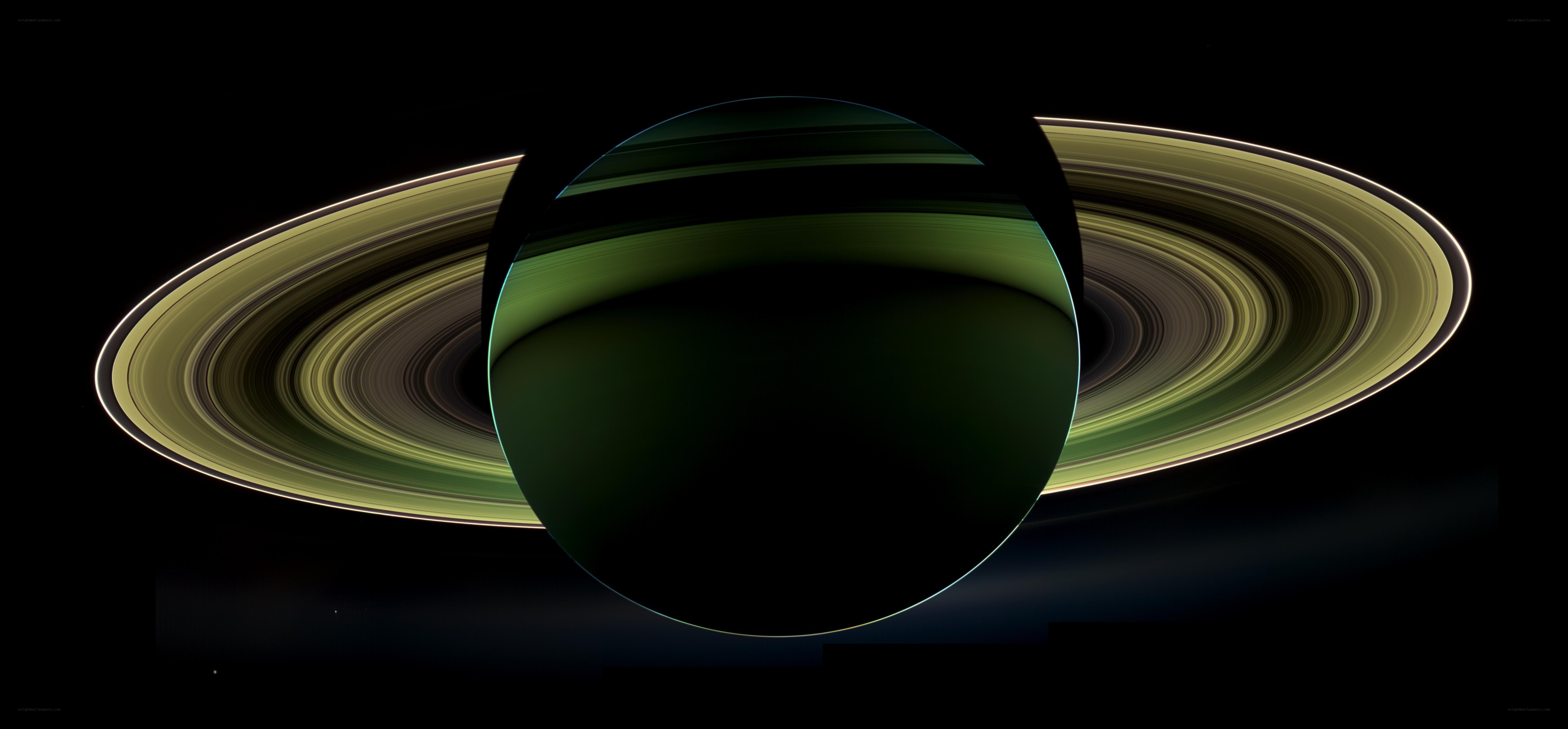 Saturn with its rings