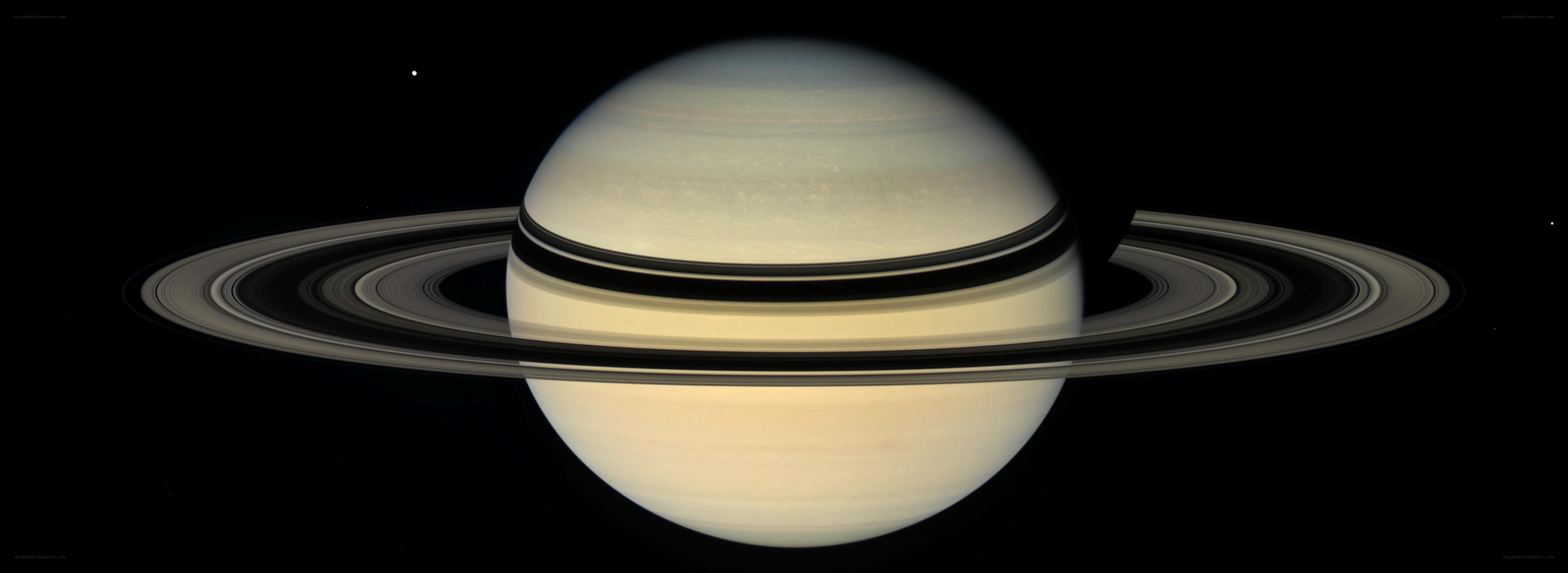 Saturn with its rings