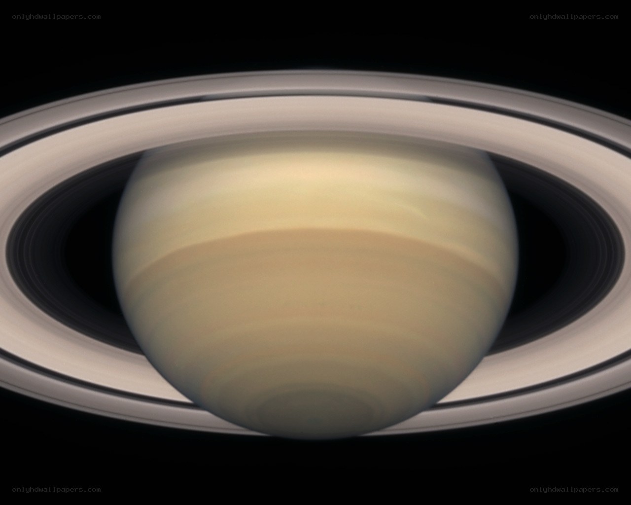 Saturn with its rings