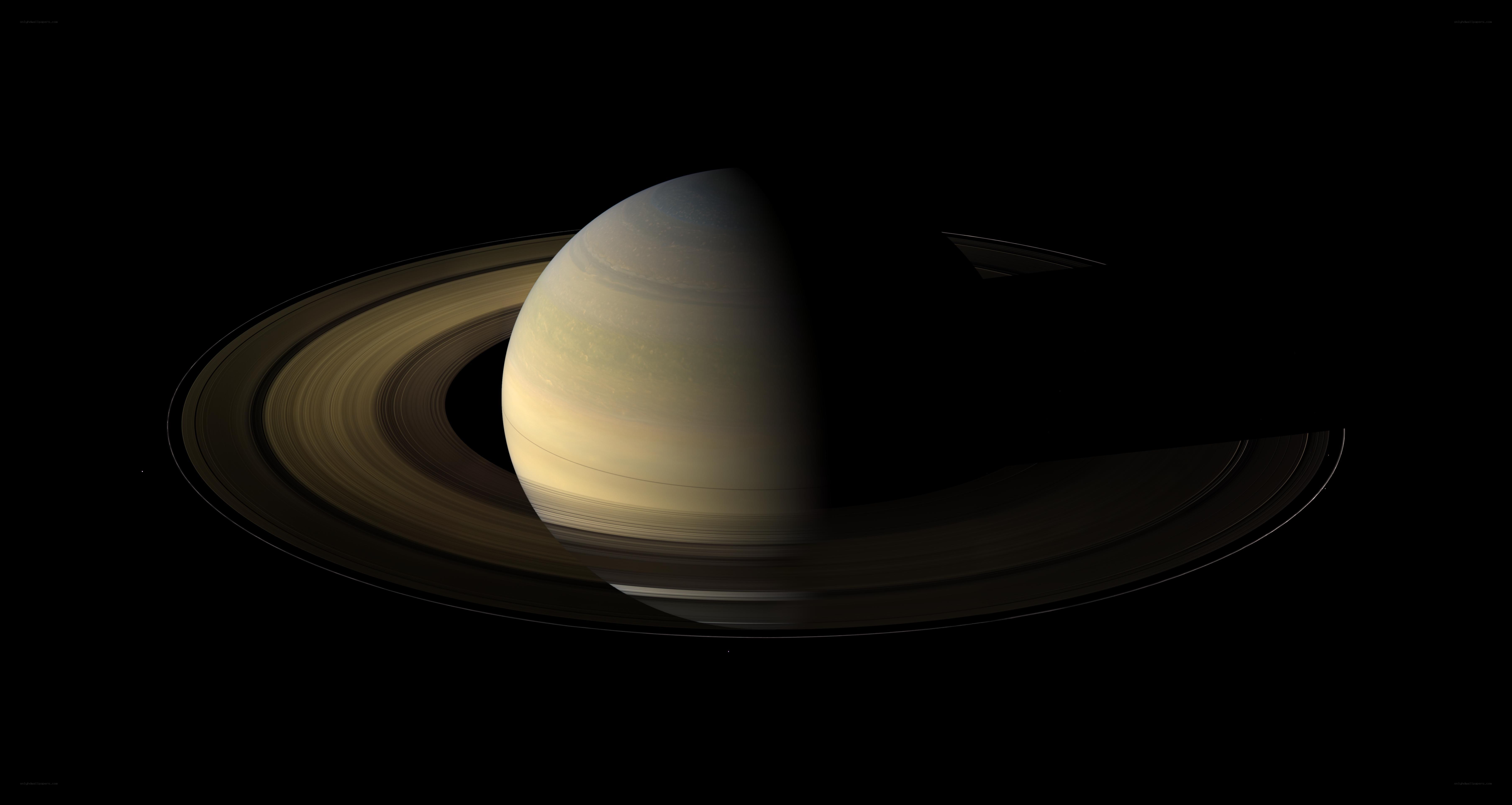 Saturn with its rings