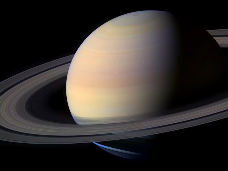 Saturn with Rings — Yellow, Dramatic