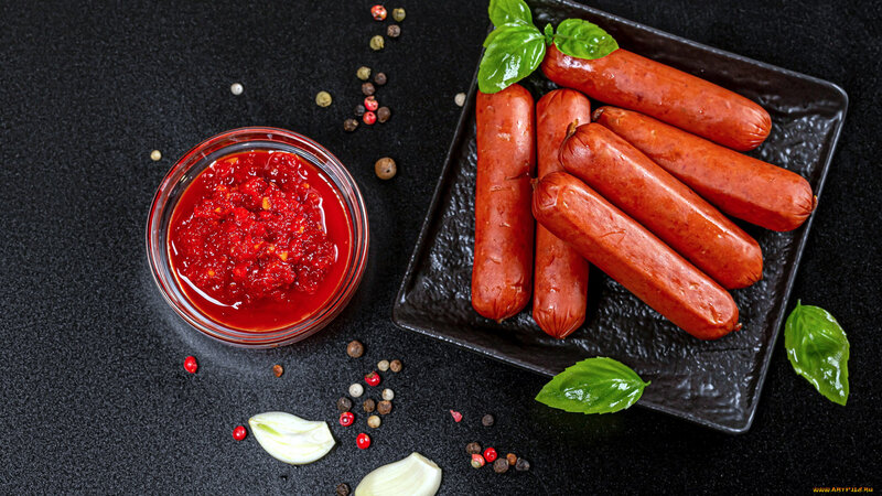 Sausages with Red Sauce