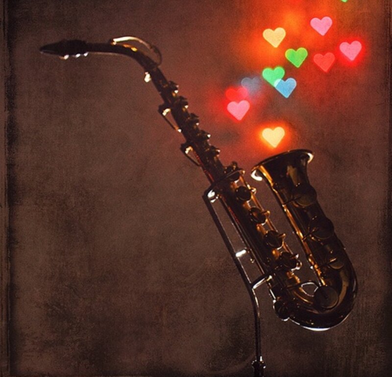 Saxophone on Stand
