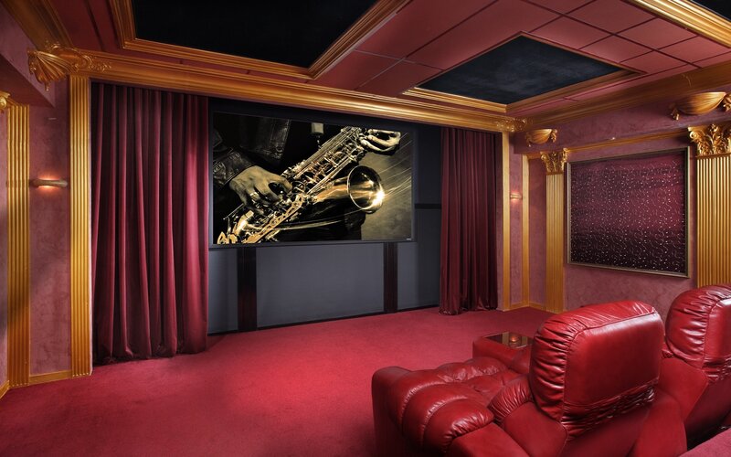 Saxophone Player on Screen