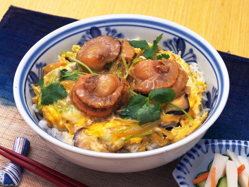 Scallop and egg rice bowl