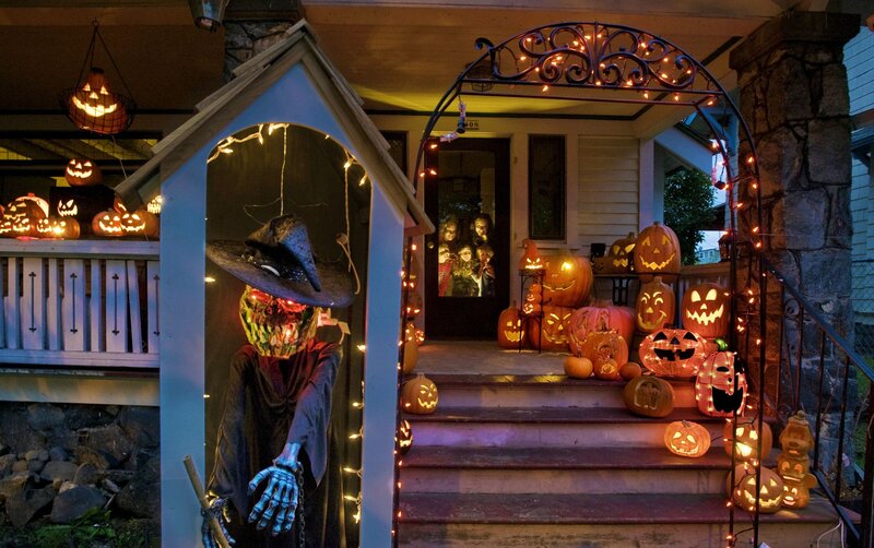 Scarecrow on Porch — Orange, Spooky