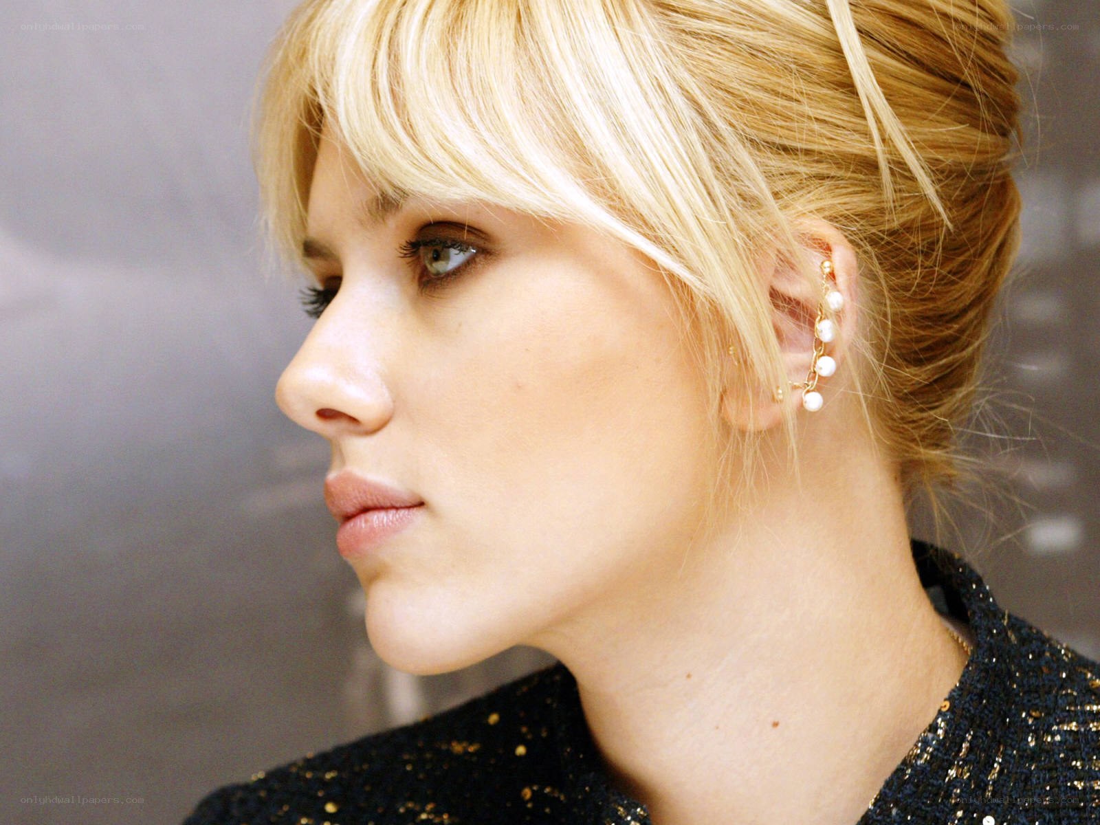 Scarlett Johansson profile