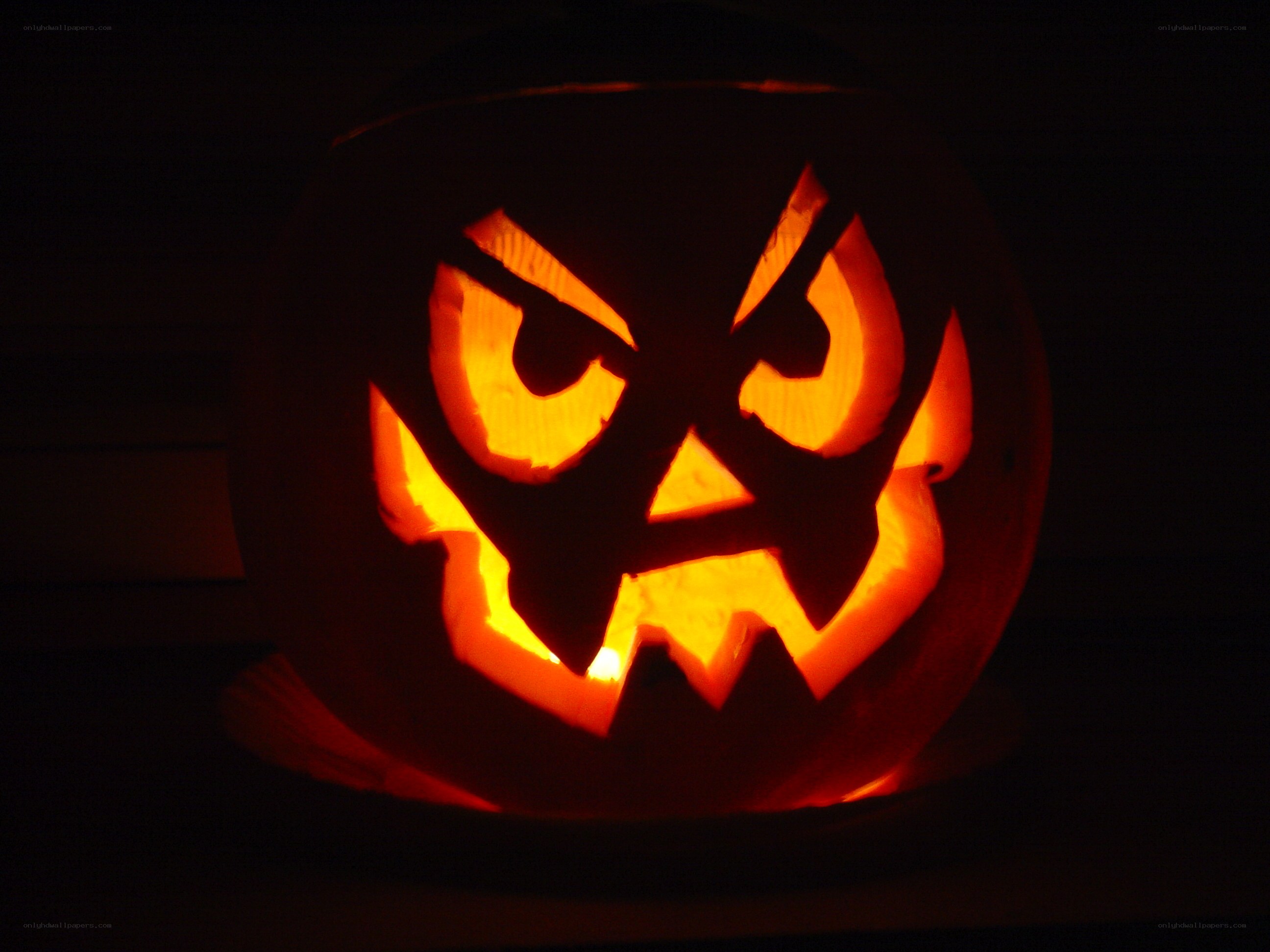 scary carved pumpkin