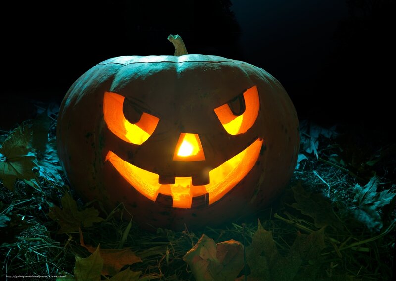 scary jack-o-lantern at night
