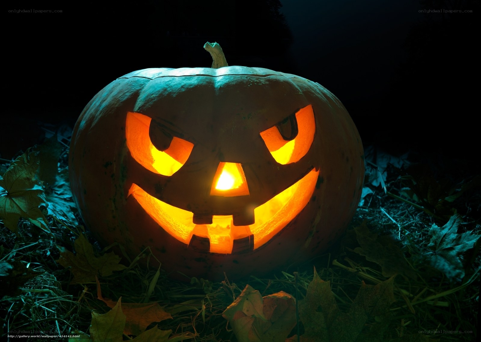scary jack-o-lantern at night