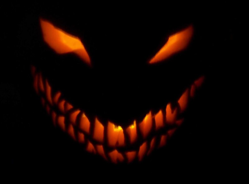 scary pumpkin face