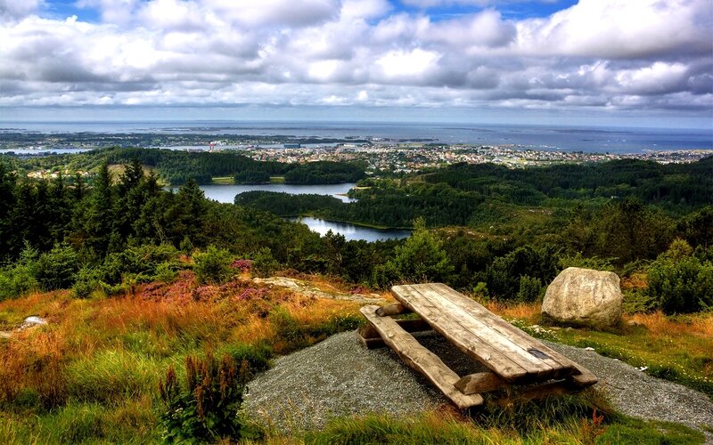 Scenic overlook with picnic table