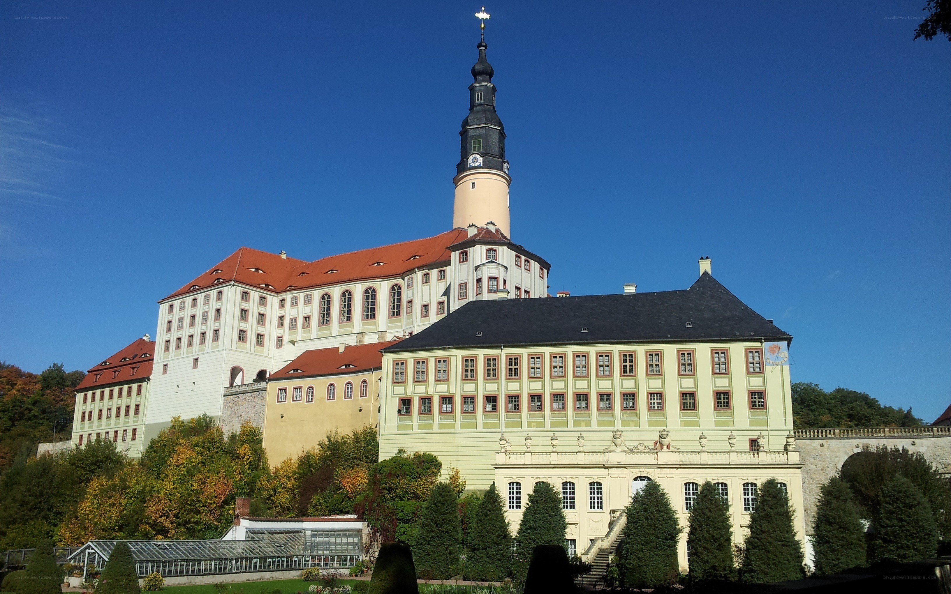 Schloss Sonnenstein with church tower