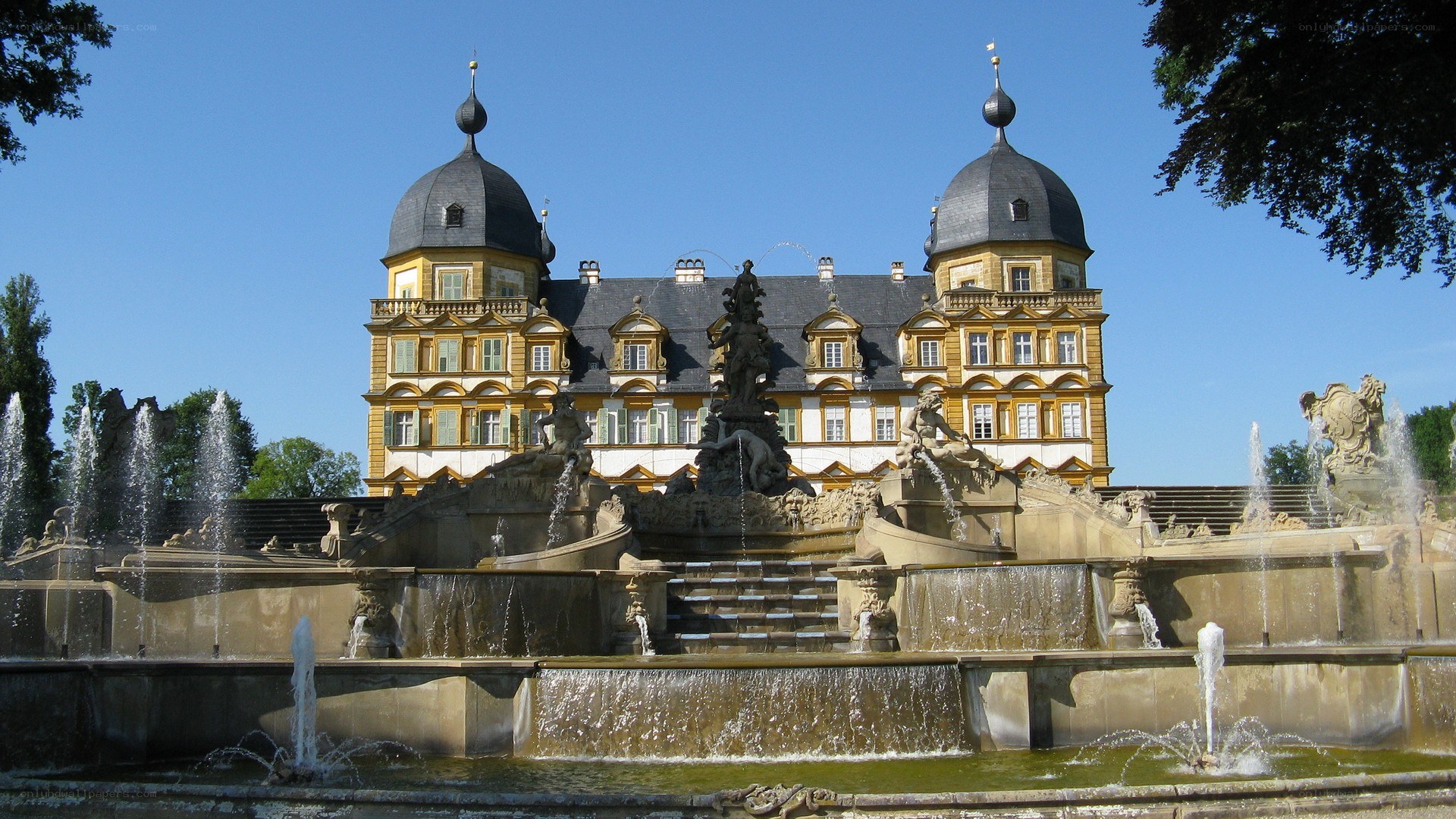 Schloss Weikersheim with fountain