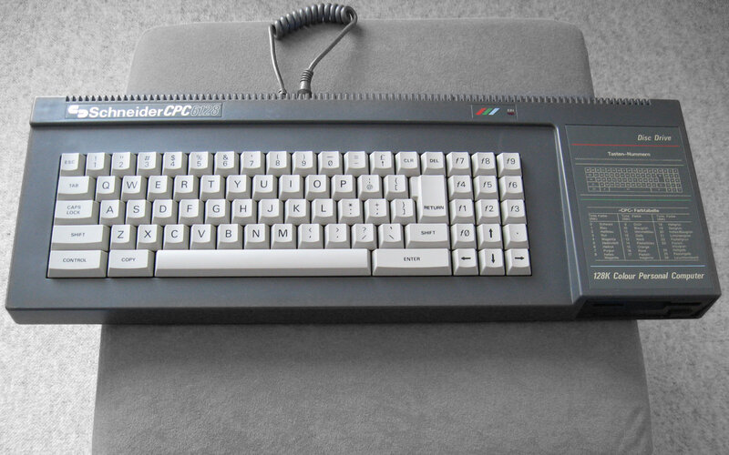 Schneider CPC 6128 computer