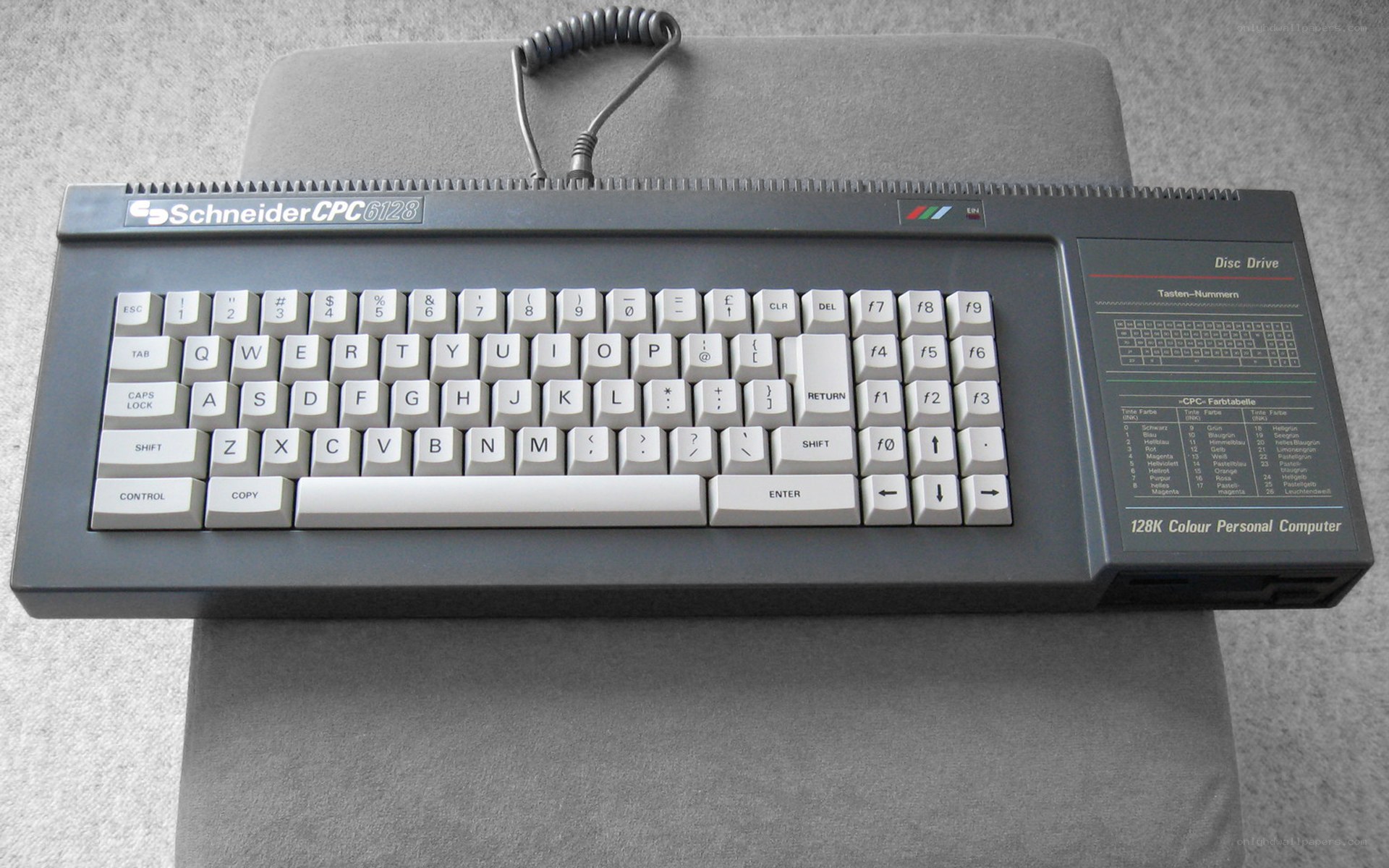 Schneider CPC 6128 computer