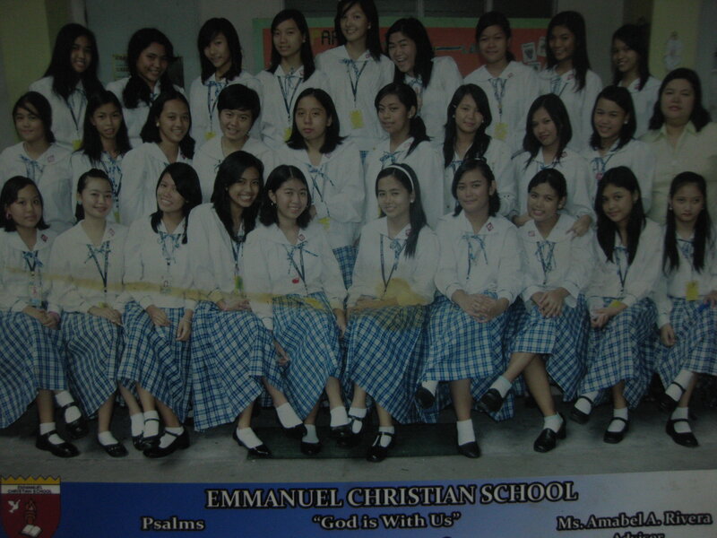 School group photo at Emmanuel Christian School