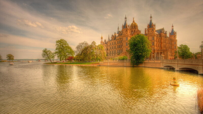 Schwerin Castle — Gold