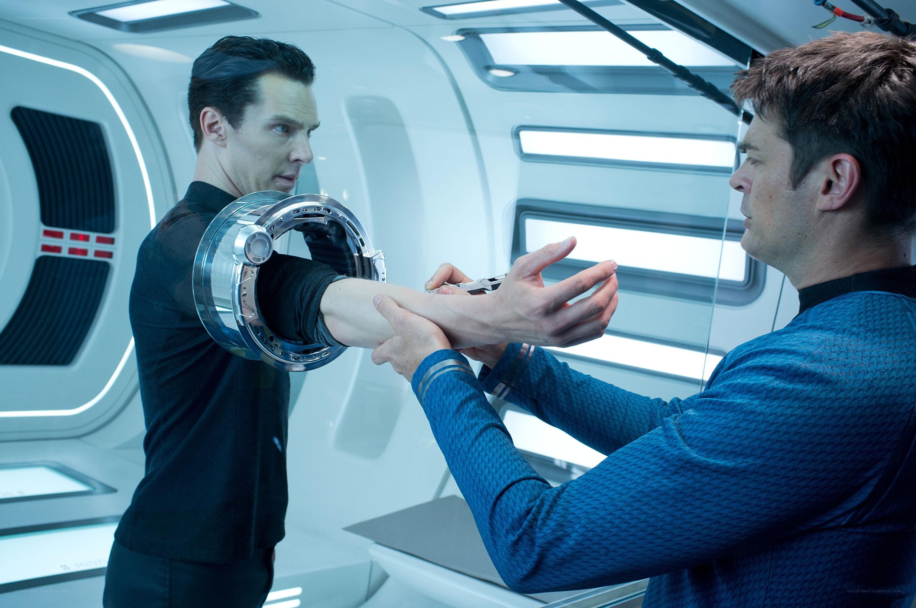 sci-fi medical procedure scene