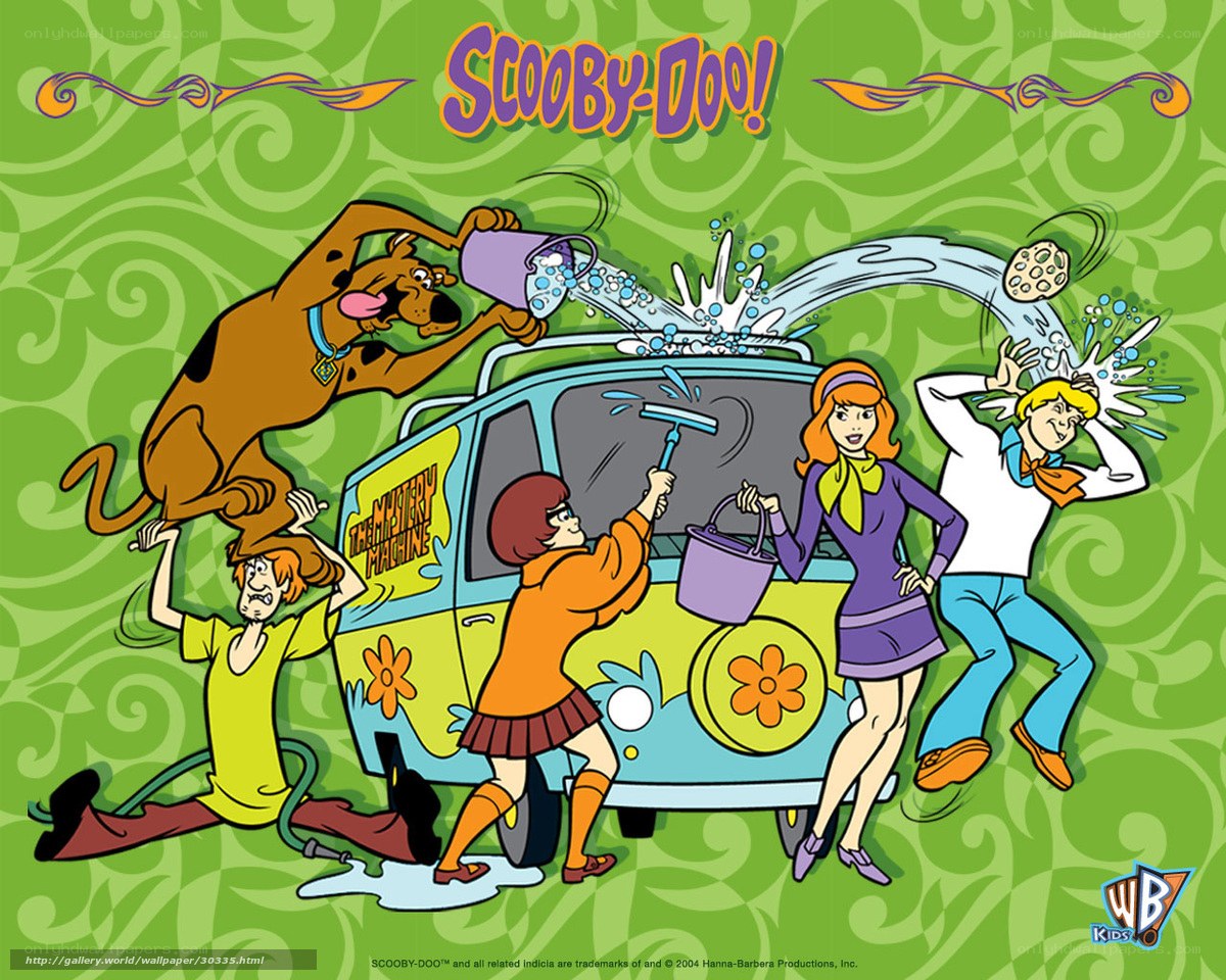 Scooby-Doo gang washing van