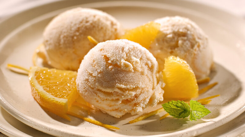 Scoops of Ice Cream — Yellow, Fresh