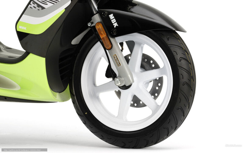 scooter front wheel detail