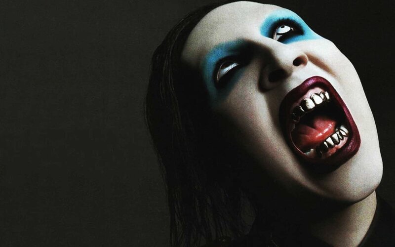 screaming face with blue makeup