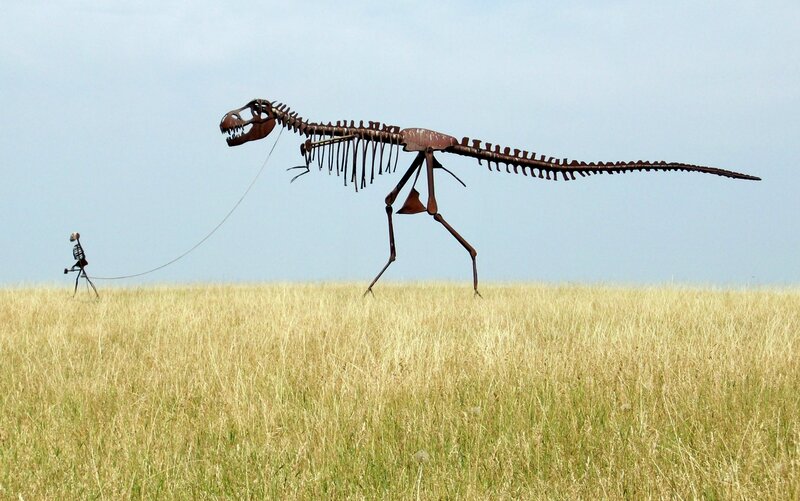 Sculpture of dinosaur skeleton