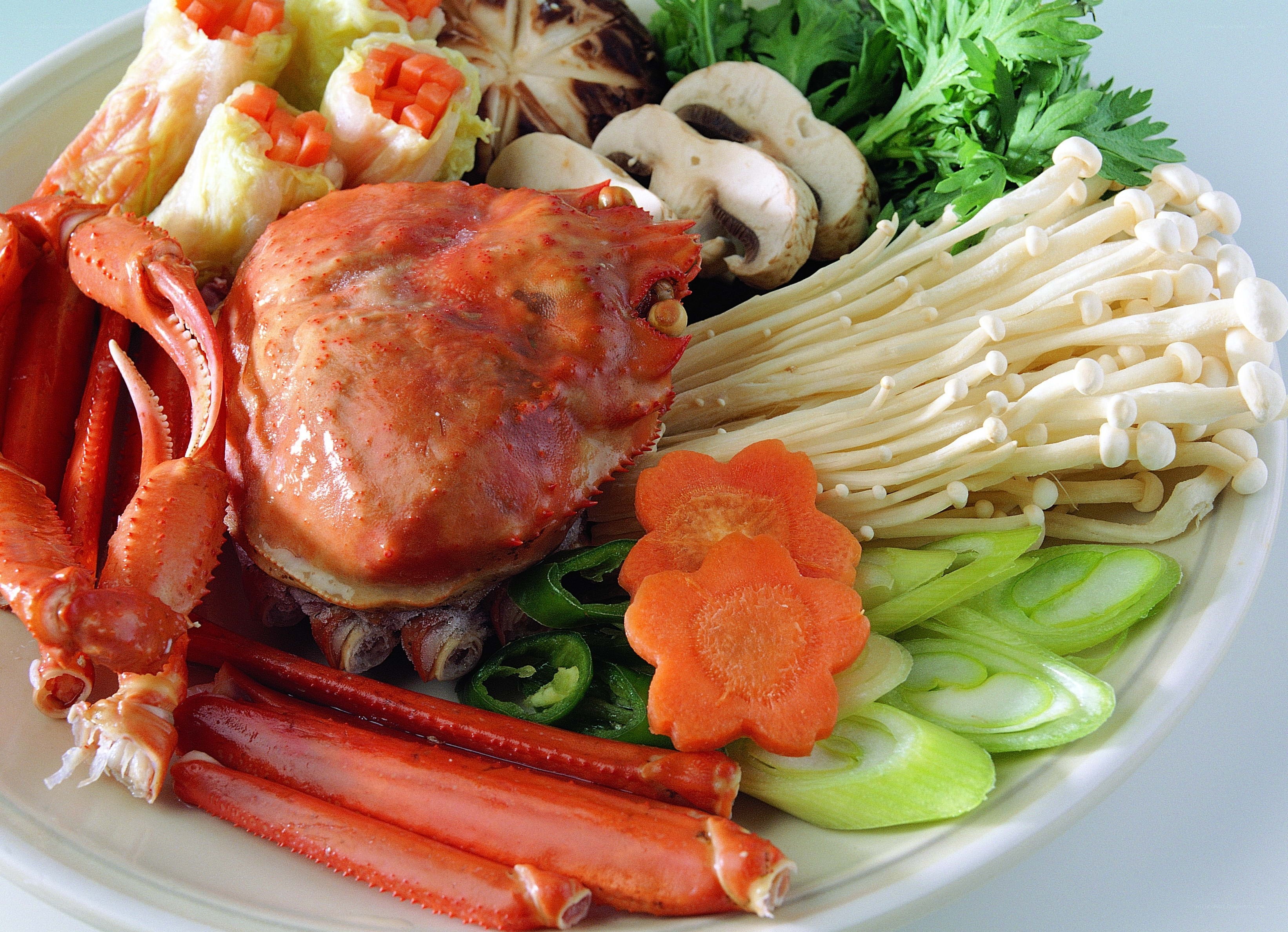 Seafood and vegetable platter