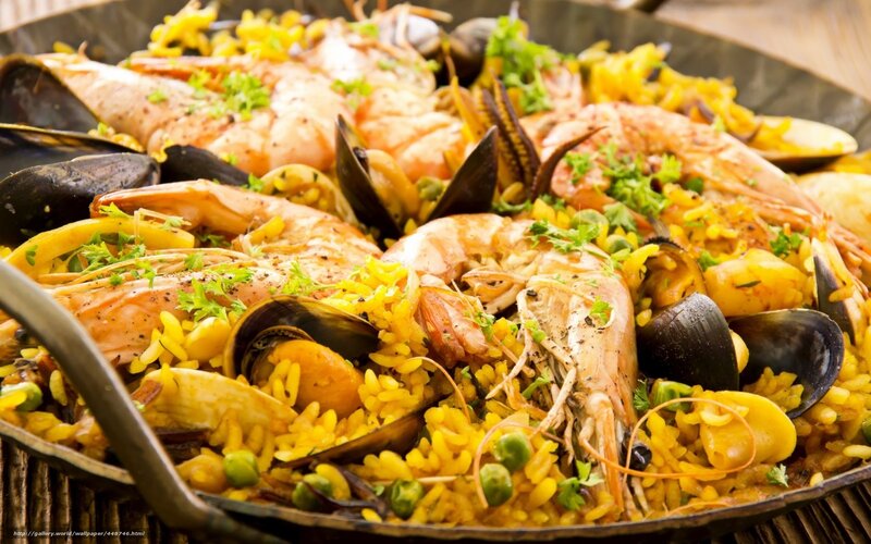 Seafood Paella in Pan — Yellow, Appetizing, Photograph
