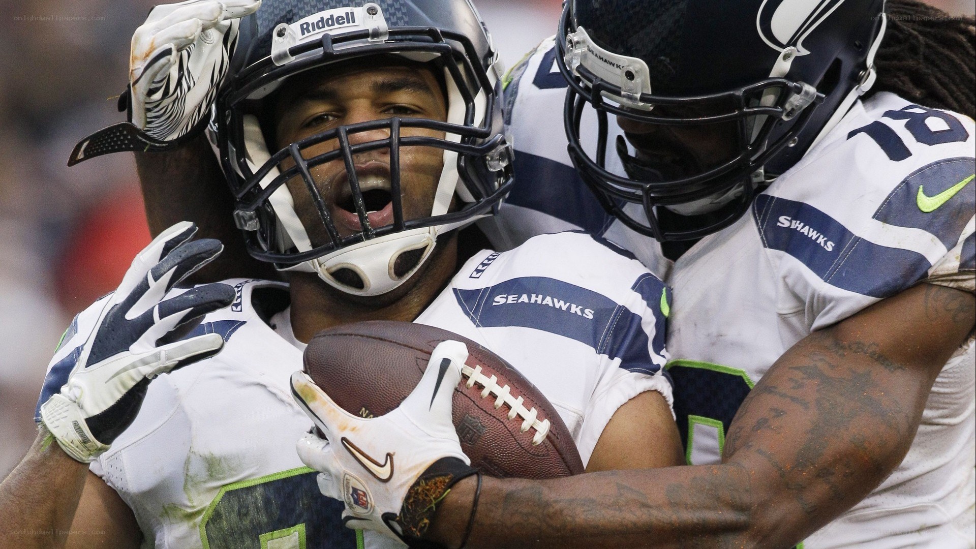 Seahawks players celebrate touchdown