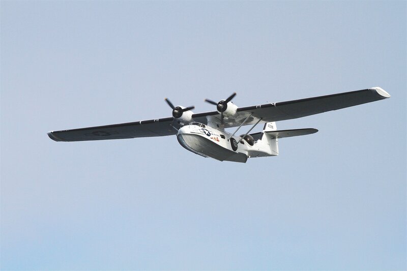seaplane in flight