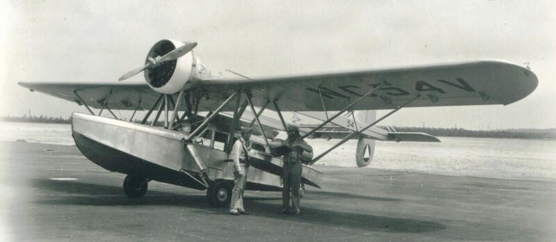 Seaplane on Tarmac — Black