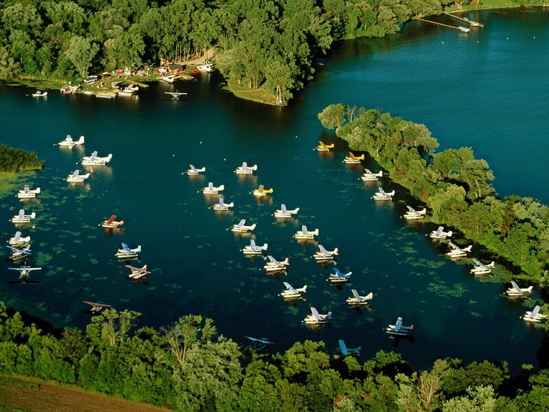 Seaplanes on Lake