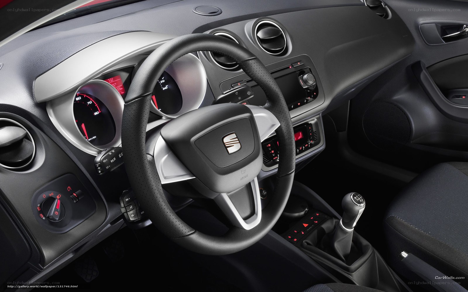 SEAT Ibiza interior dashboard