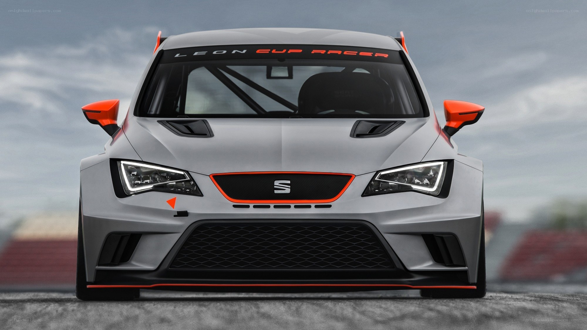 SEAT Leon Cup Racer front view