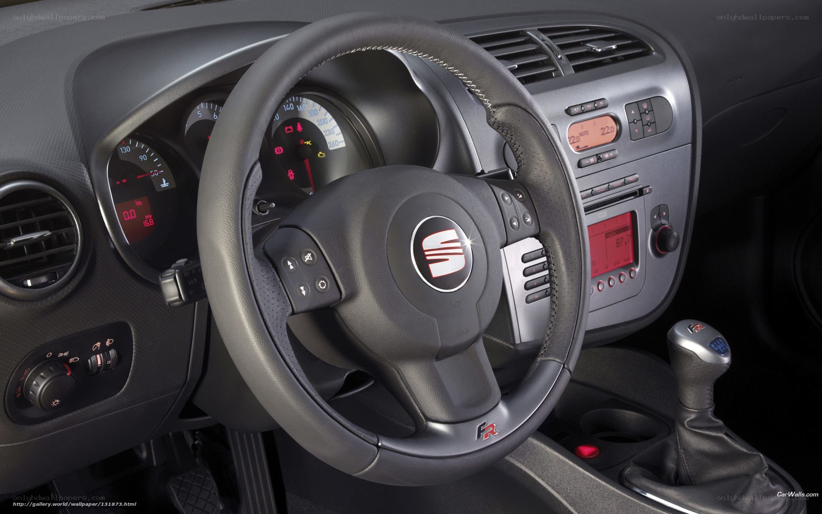 SEAT Leon FR interior