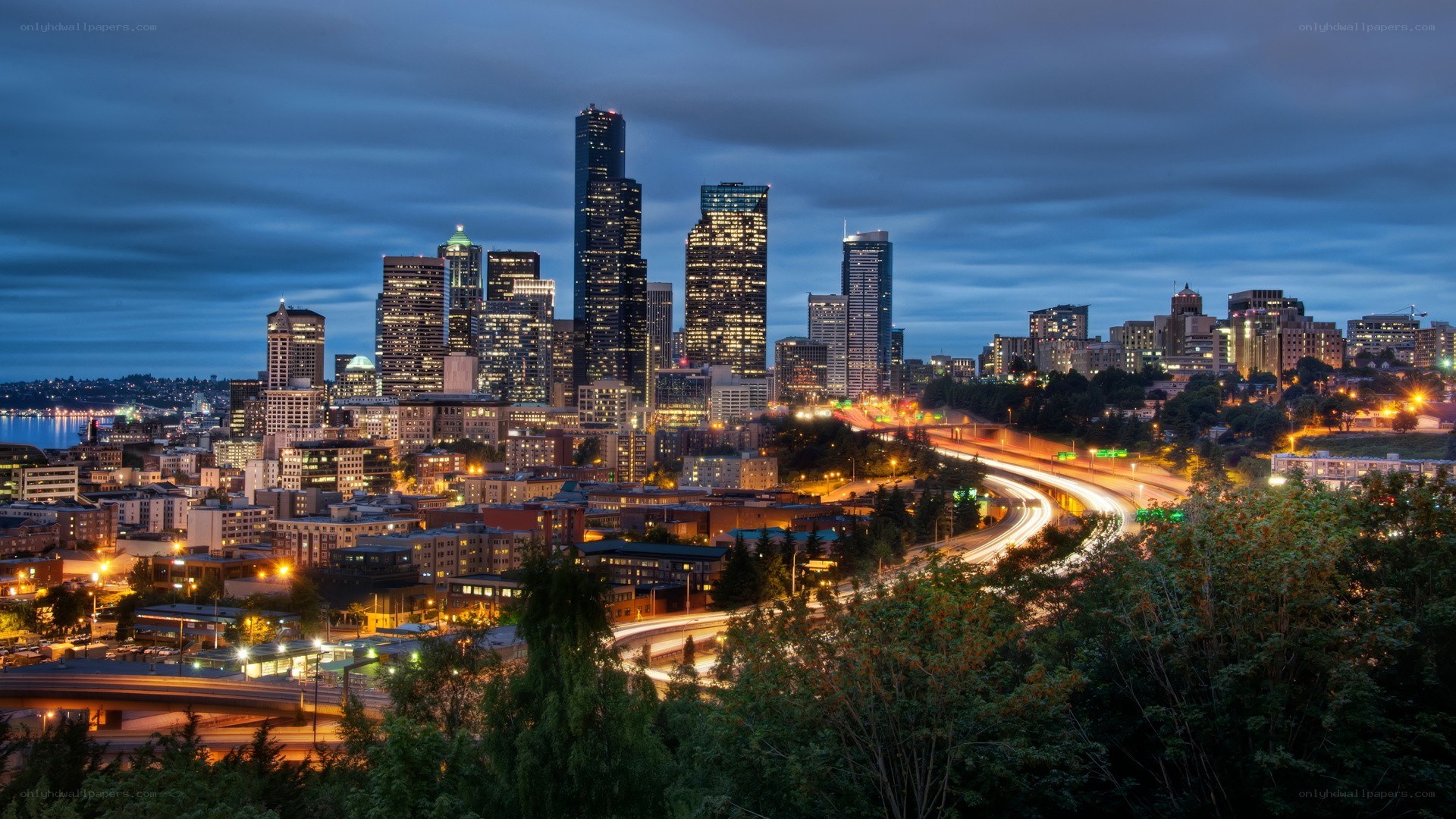 Seattle skyline at dusk