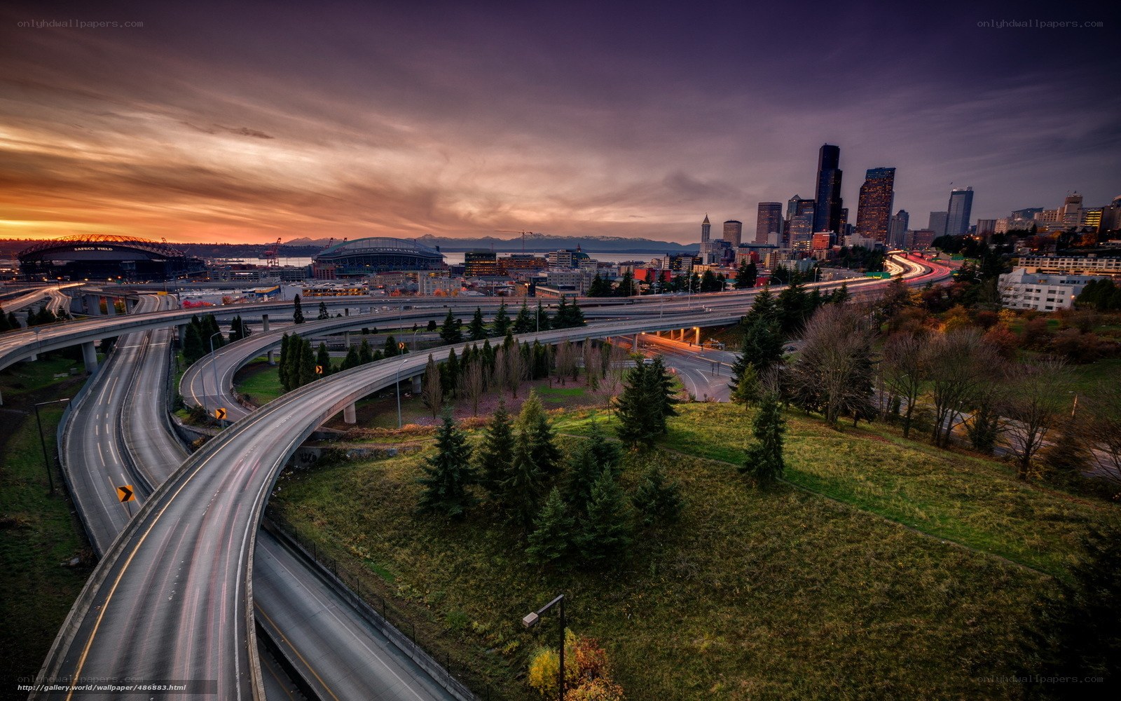 Seattle skyline at dusk
