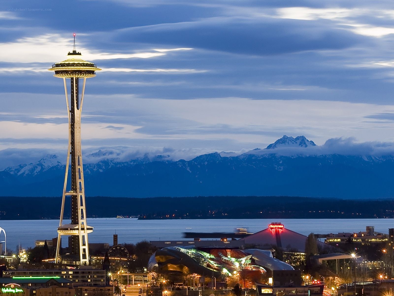 Seattle skyline at dusk