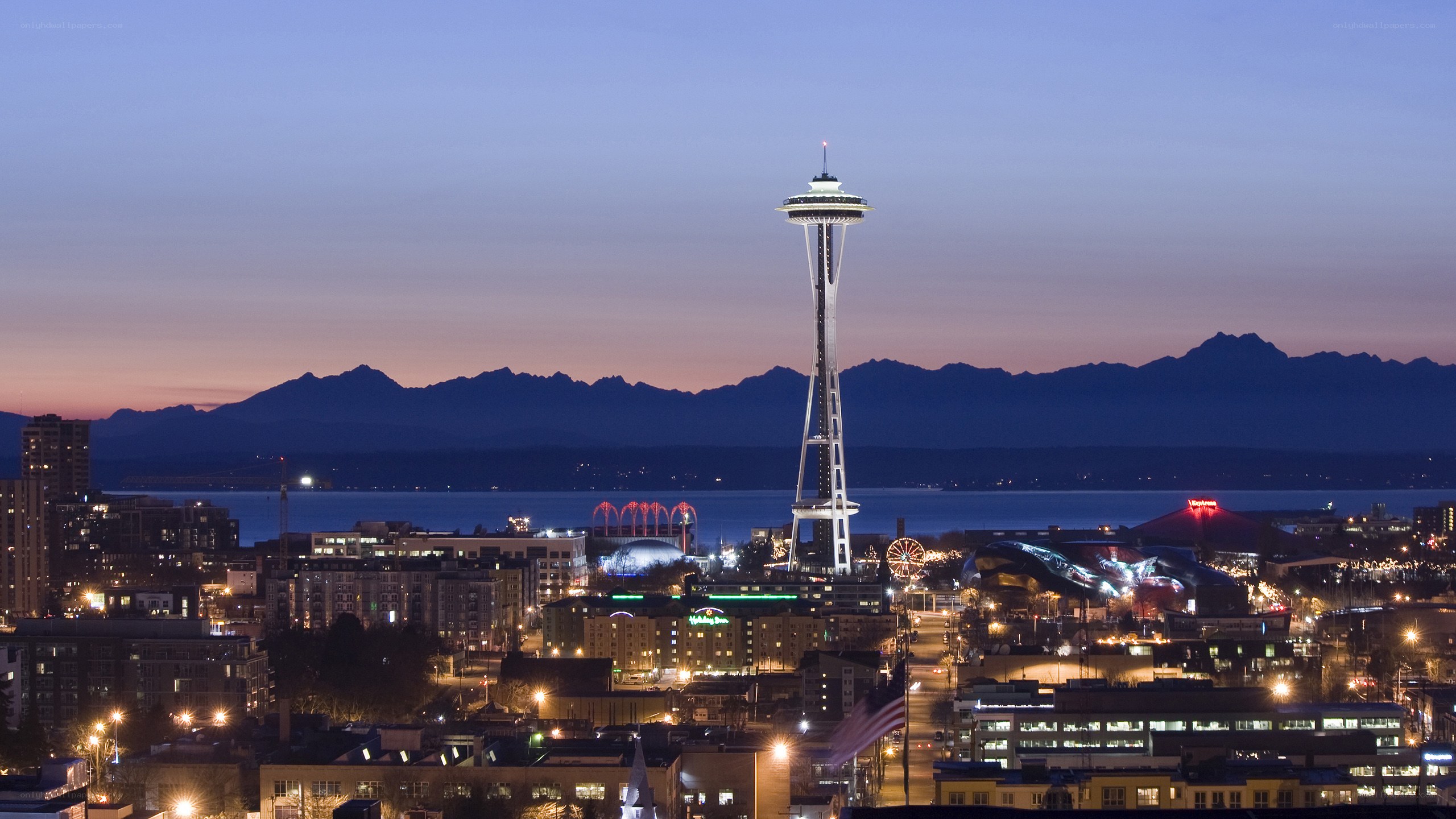Seattle skyline at dusk